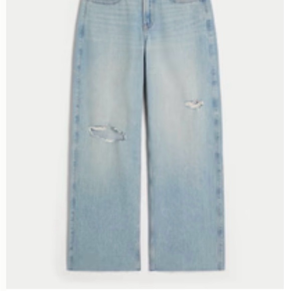Hollister Denim - Hollister high-rise ripped light wash baggy Jeans NWOT